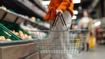How To Save Money On Groceries: 11 Tips To Follow