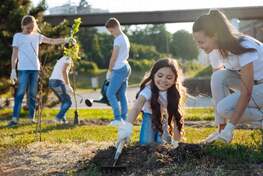 How Giving Back to the Community Impacts Health and Well-Being