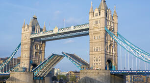 Reading A1+  Being a Tour Guide in London