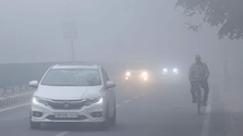 How to drive safely in foggy weather: Key tips | HT Auto