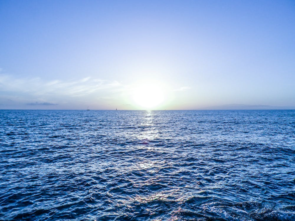 04037hi8-7658-940x705.png